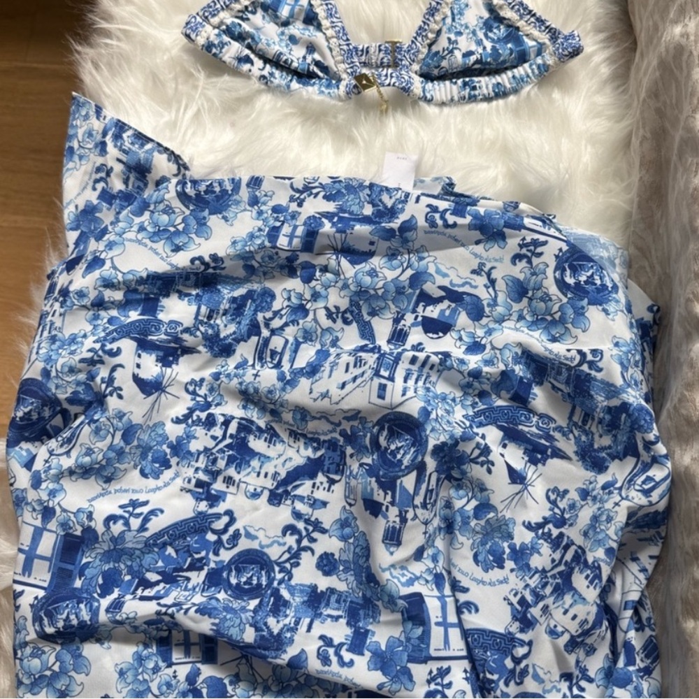 Bydee blue printed sarong!